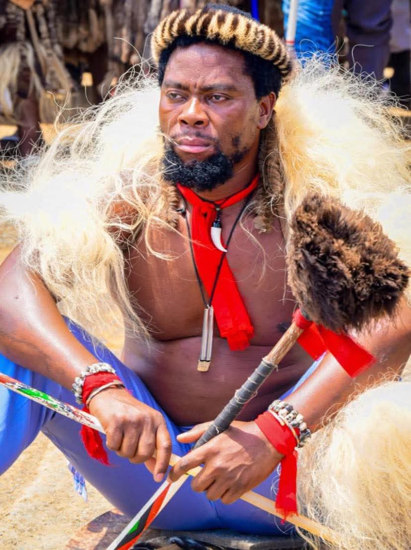 It's about Zulus. We don't care what other tribes say oksalayo you won't do anything. Zulu people are taking over their province. You can cry and shit yourself but you won't change anything. Amakwerekwere awahambe. KwaNongoma wee have closed their shops🙌 Zulu awuncengi inja!