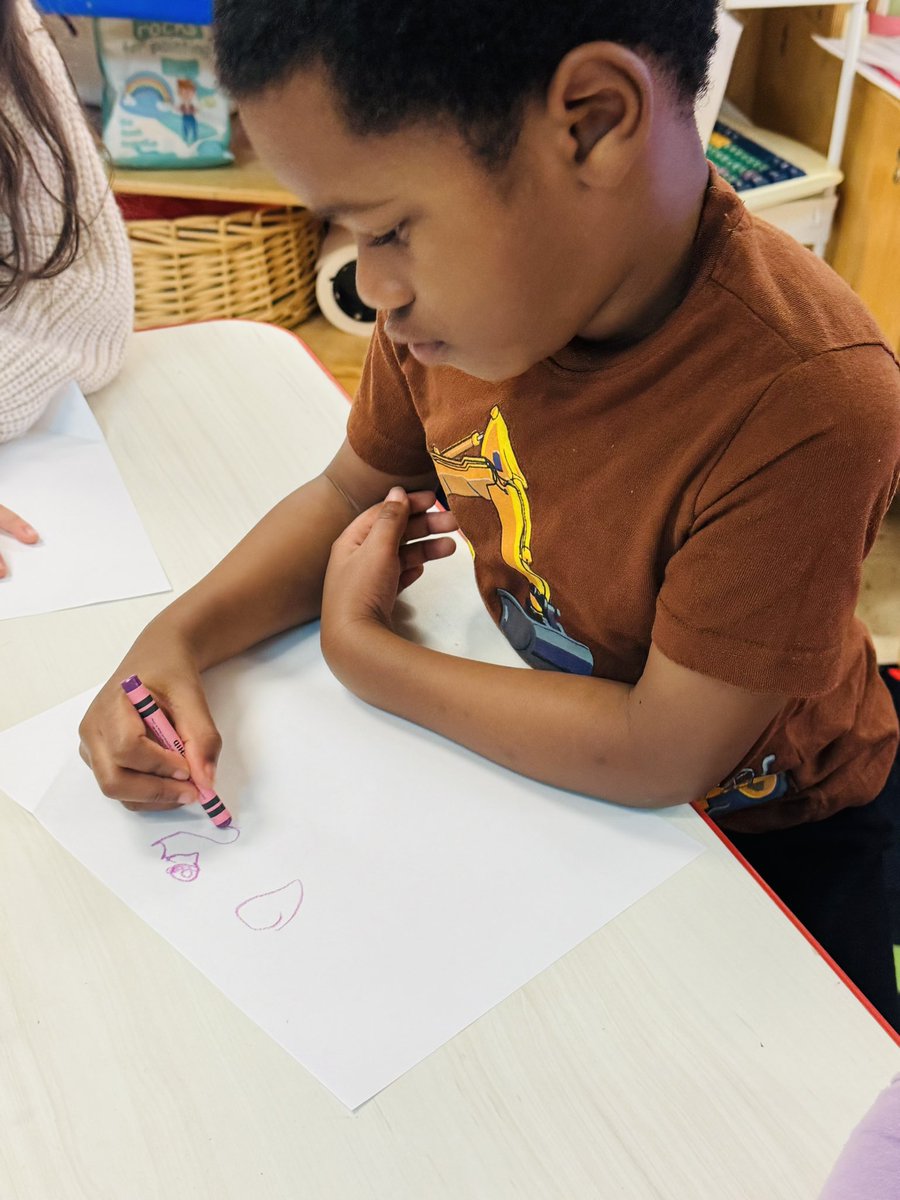 RCPS_EarlyLearn's tweet photo. “Small group storytelling magic today—everyone designed their version of the Tooth Fairy and plotted exactly how they’d catch her. Big imaginations, tiny teeth, and even bigger plans.”
#prek #smallgrouplearning #dph #pat #toothfairy https://t.co/8Ym01TmfkY