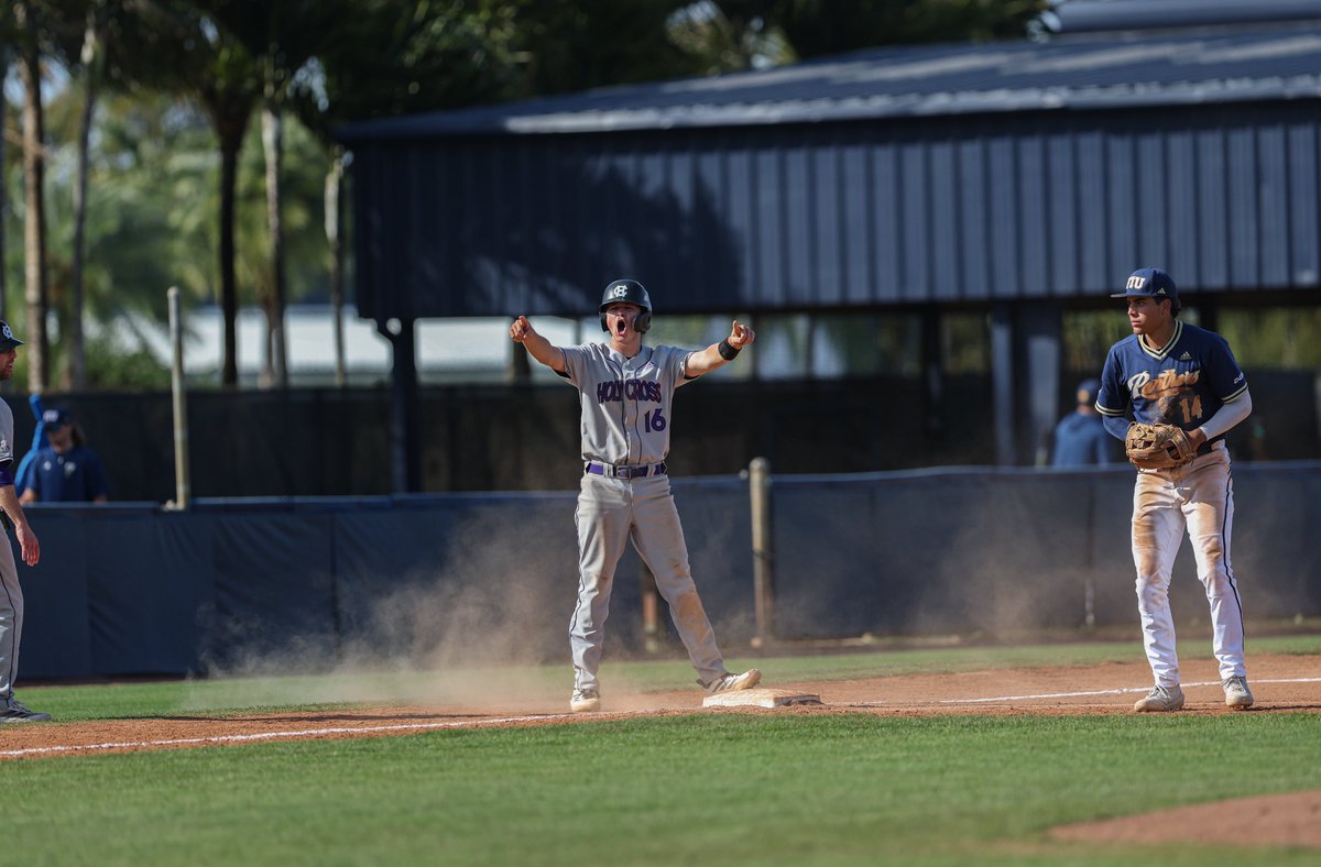 Holy Cross Baseball tweet media