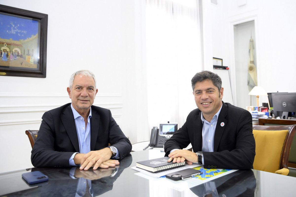 Junto al Gobernador <a href="/Kicillofok/">Axel Kicillof</a>, analizamos el proyecto para la reconstrucción del histórico Teatro del Lago en nuestro Bosque, obra que arranca esta semana. Como tantas otras que seguimos desarrollando con el gobierno de la Provincia.

Además, reafirmamos el compromiso como