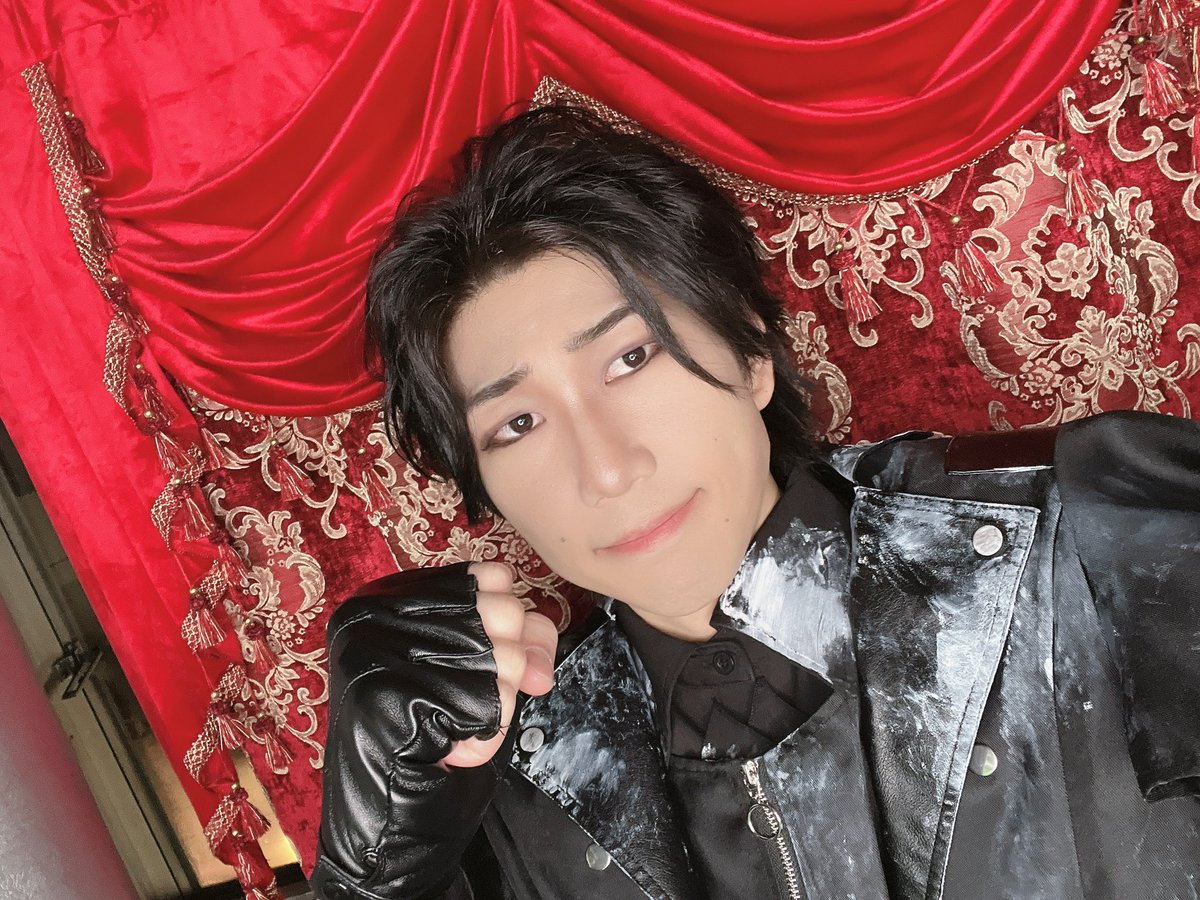 #壱BOOK
小屋入りしまして！！！

舞台セットがね！おもしろい！
これほんま、劇場きてほしいです！
客席入ったら、おぉ！ってなりますよ！
それも楽しみにしていてください！

こっからは舞台上で最終調整をしていく！
がんばるぞーーーーー！

劇場で待ってるぞー！
confetti-web.com/events/12295