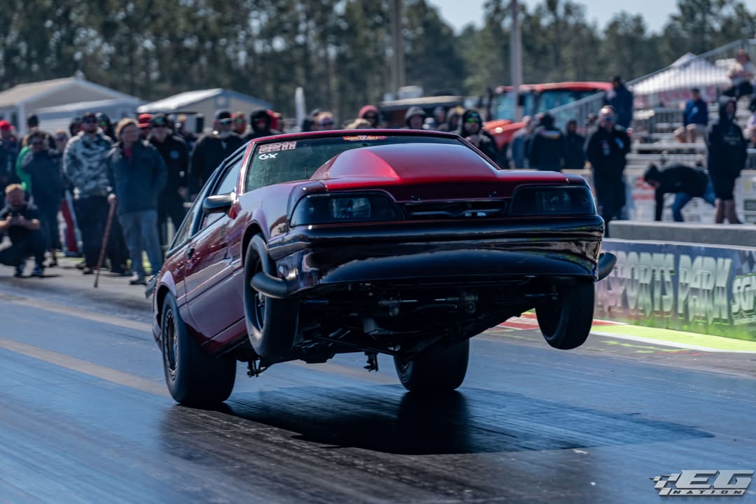 EdelbrockUSA's tweet photo. That's a wrap on #LightsOut17! While #TheFunTeam is driving home, we're sharing 📸 of some of the action that happened on Sunday!
#EGNation #Edelbrock #COMPCams #TCI #FAST #Russell #Lunati https://t.co/vVswyZJXlV