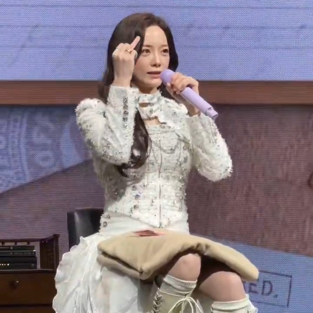 me laughing watching the whole video but this one got me at the end 🤣🤣🤣🤣🤣🤣

(just in case but you guys should know the context before judging okay 🤣🫣)