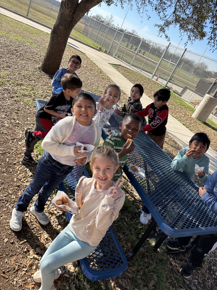 Rodriguez Elementary tweet media