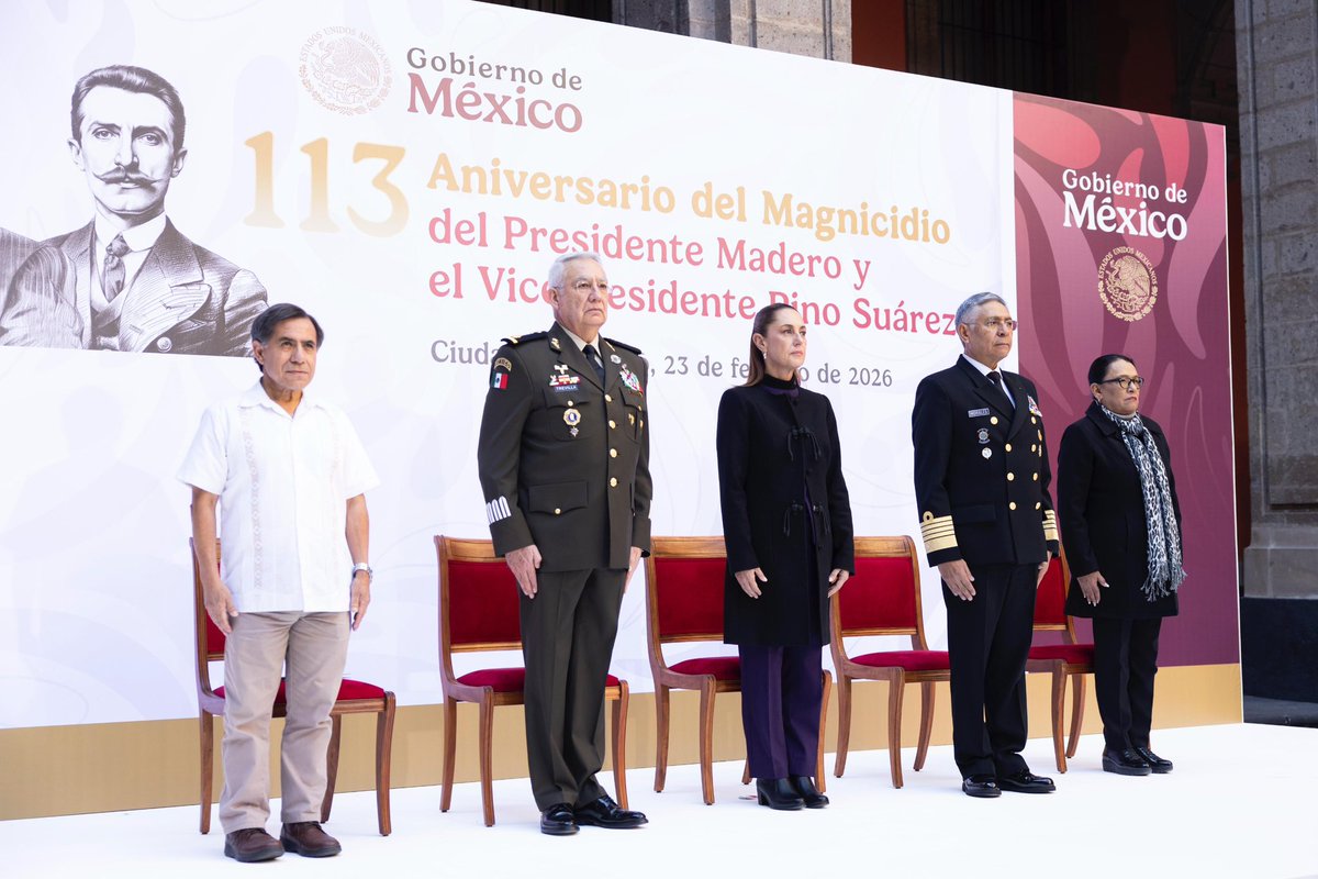 rosaicela_'s tweet photo. En Palacio Nacional, la Presidenta @Claudiashein encabezó la ceremonia por el 113 aniversario del magnicidio de Francisco I. Madero y José María Pino Suárez. Rendimos honores a su legado imperecedero en defensa de la democracia en #México.🇲🇽 @Defensamx1 @AlmiranteSrio @INEHRM https://t.co/j2JIhhfGq8