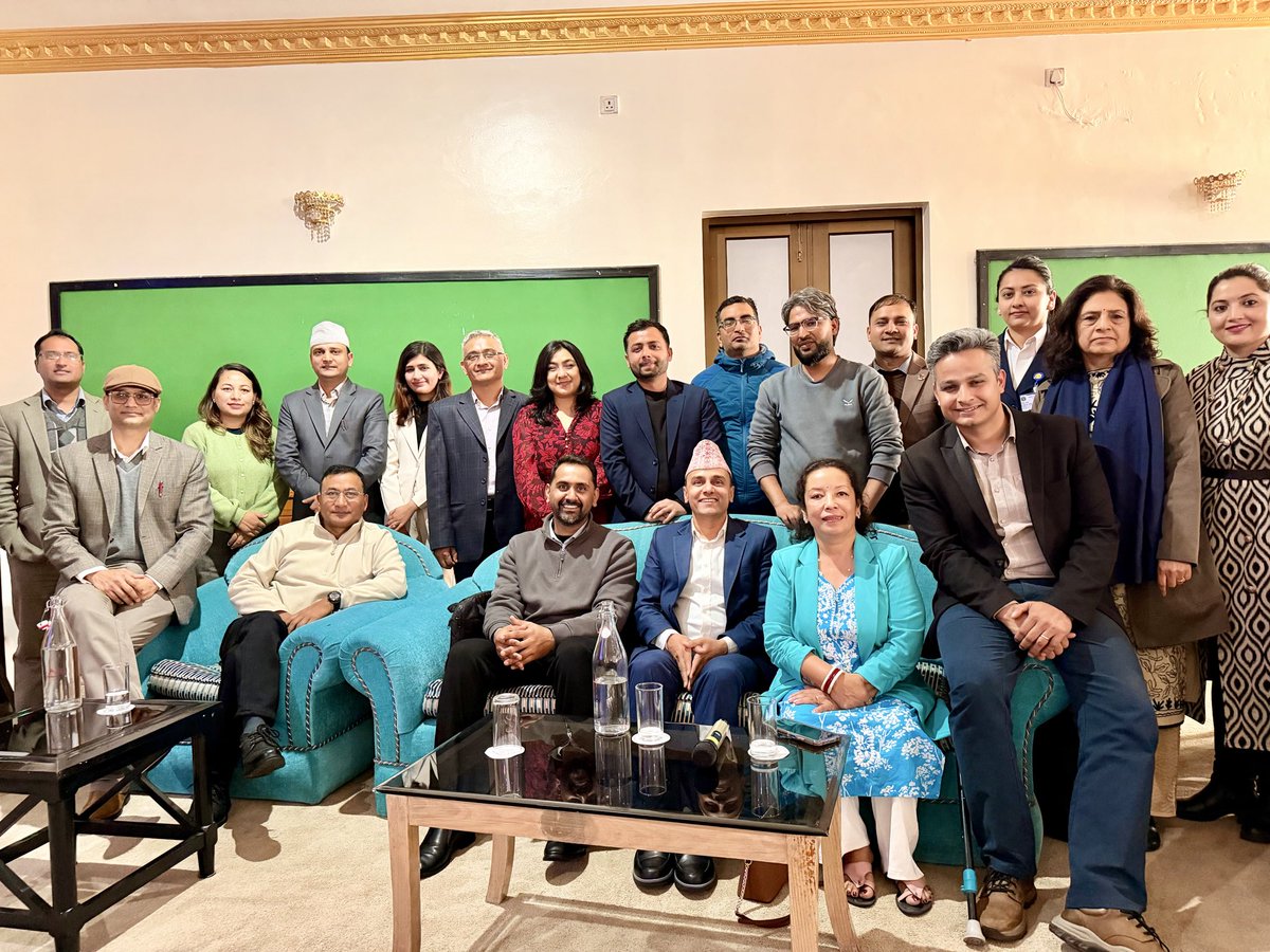 sagunpaudel's tweet photo. Collaboration in action! 
The @mohpnep and Association of International NGOs in Nepal- AIN Health Working Group reviewed achievements, shared innovative health projects, and aligned future initiatives with Nepal Health Sector Strategic Plan 2023-2030.
#WeTogether https://t.co/wvPY3Ua9bu
