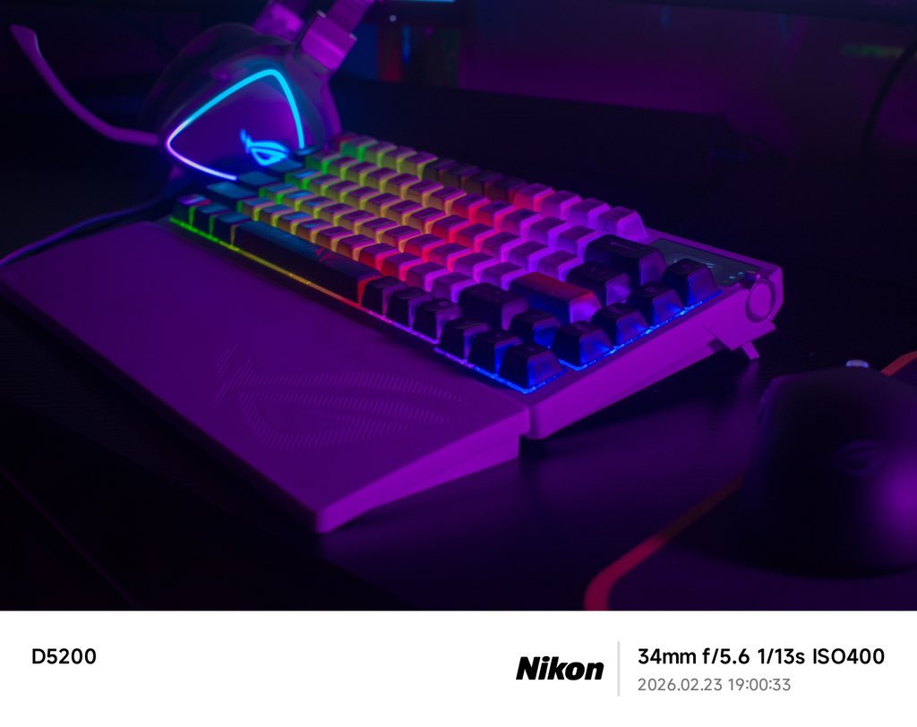 CrepeA1's tweet photo. ⠀⠀⠀⠀⠀⠀

⠀⠀⠀⠀⠀⠀ ⠀⠀//ROG AZOTH X//

⠀ ⠀⠀ ⠀⠀⠀  ⠀⠀ ————流年光 https://t.co/Lruz1wWYTM