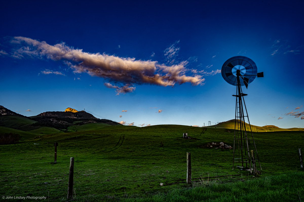 Here’s another photo of the world-famous Buckingham Windmill on Turri Road, a fine photo for a Central Coast weather forecast, indeed! 🪟

On that note, conditions are expected to remain mostly dry throughout this week and possibly into next week. ⛅️

 For the full forecast,