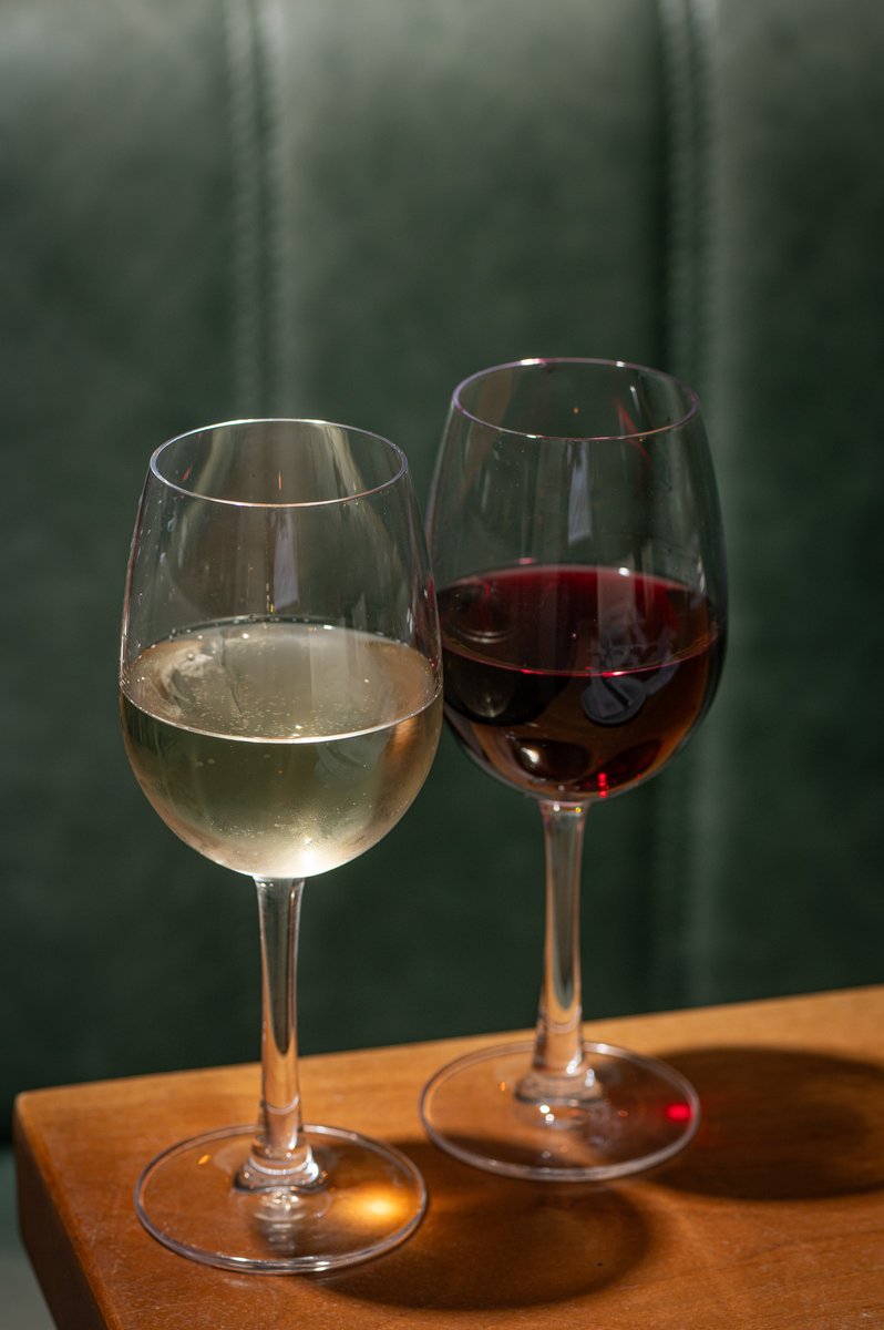 antalyaLondon's tweet photo. 🍷 Unwind with a glass of fine wine at Antalya Restaurant London in Holborn. Perfect pairing for our authentic Turkish dishes. Cheers! 🥂 #AntalyaRestaurant #WineAndDine #LondonEats https://t.co/FjYFwPjSvw