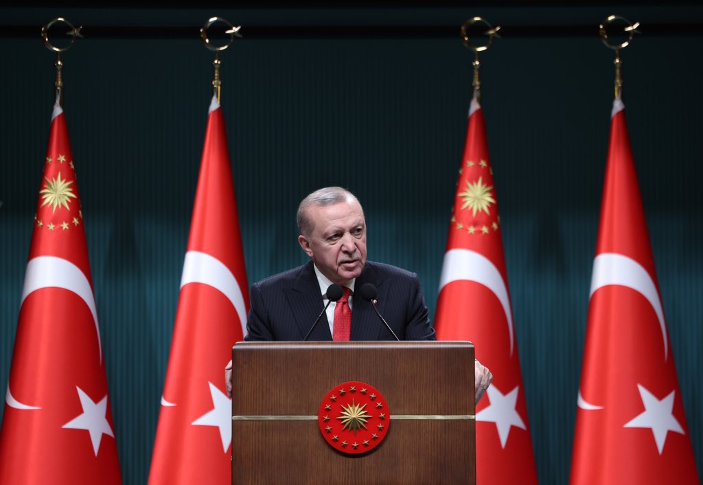 “Dünyanın neresinde olursa olsun kimseden çekinmeden doğruları dile getiriyoruz” tccb.gov.tr/haberler/410/1…