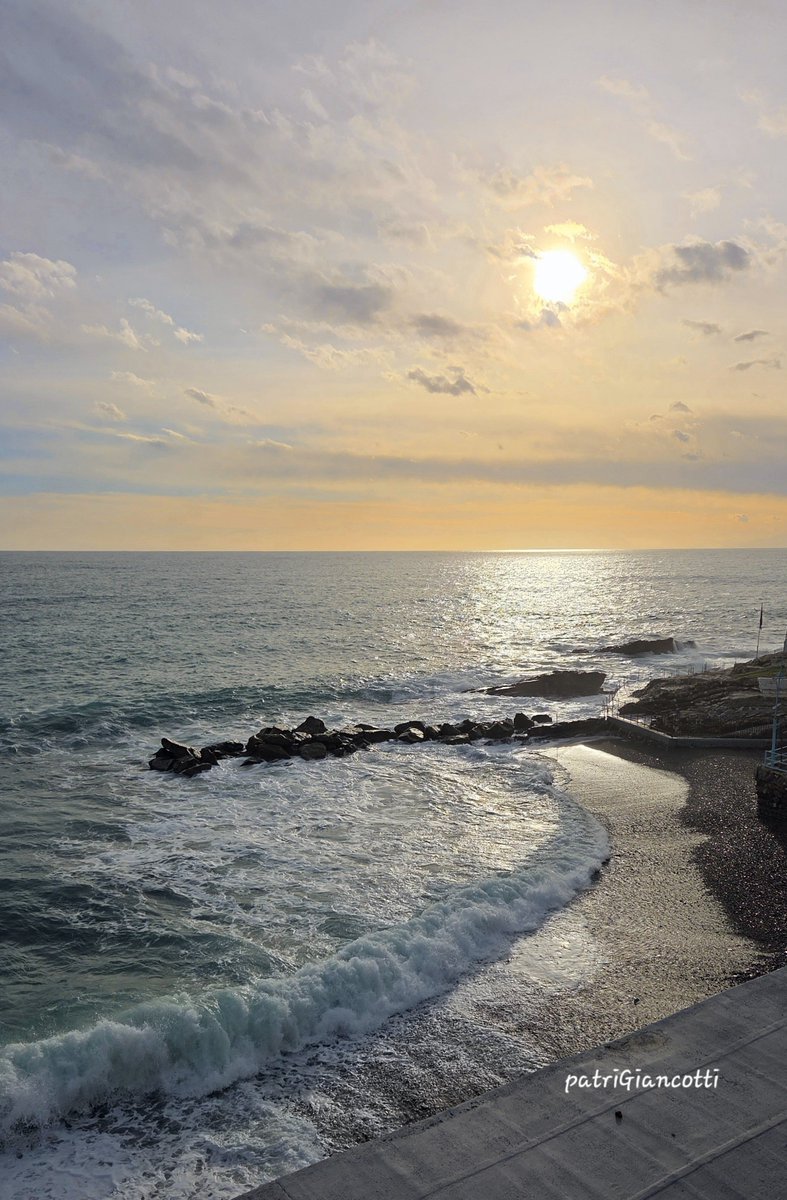 "Se hai il coraggio di dire addio, la vita ti ricompenserà con un nuovo saluto."

(Paulo Coelho)
✨️🌤