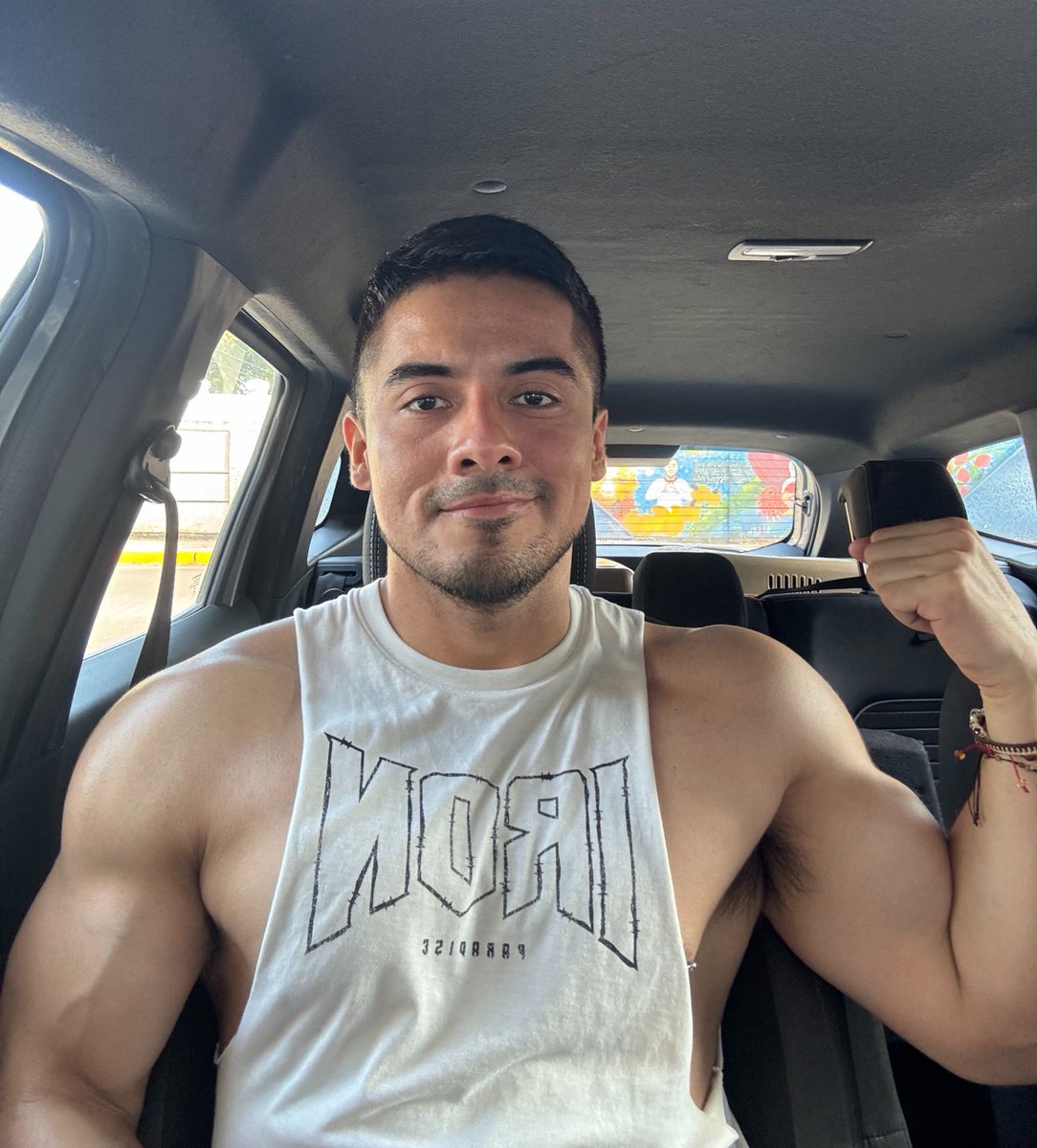 Bogart's tweet photo. el post entreno de hoy https://t.co/5YztKrv2sU