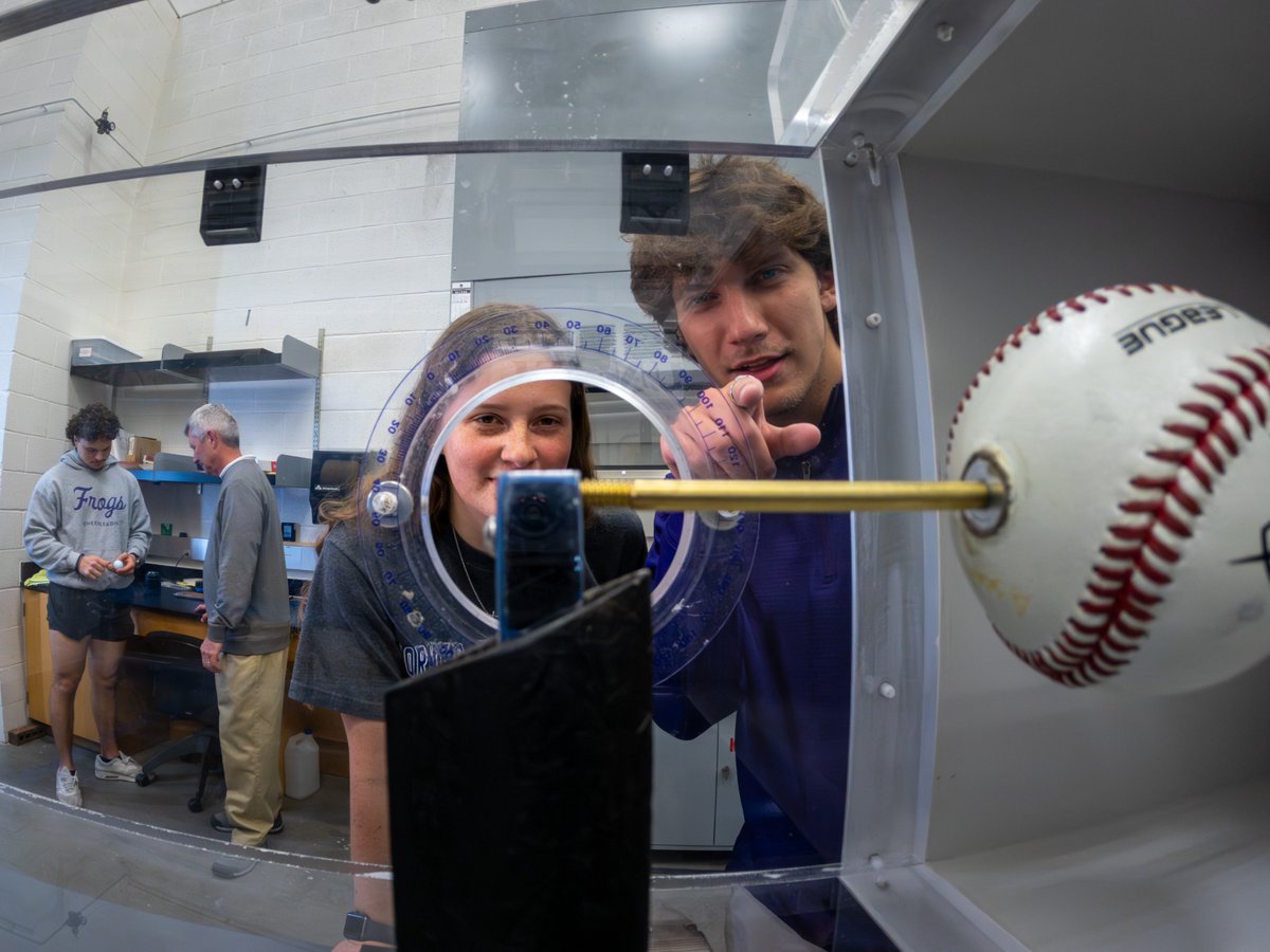 TCUAdmission's tweet photo. Happy National Engineers Week! At TCU, we celebrate the thinkers and innovators shaping the future. 💡
#TCU #GoFrogs #HornedFrog #STEM https://t.co/xm1uyYPMEv