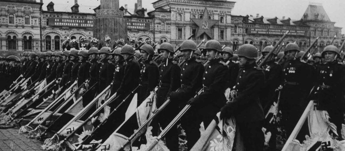 Día del Ejército Rojo de los obreros y campesinos, que defendió el poder de los trabajadores, la construcción del socialismo, que fue internacionalista, que liberó a los pueblos del fascismo.