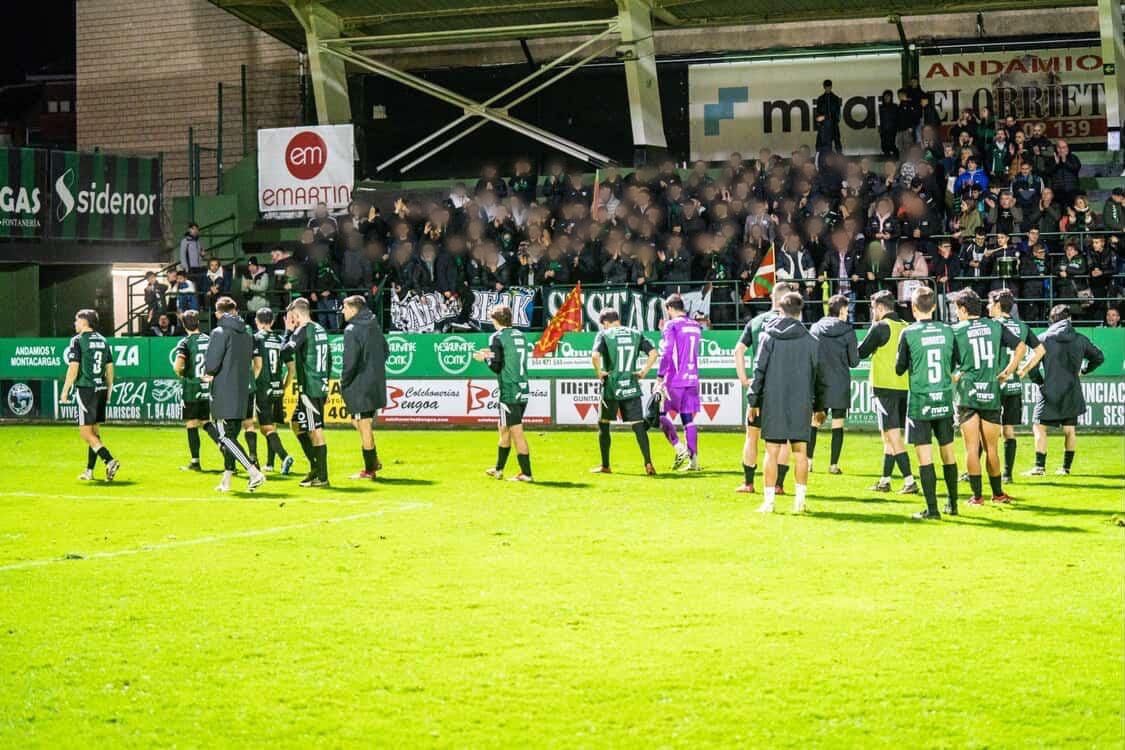 Iparlabeak_48910 tweet media