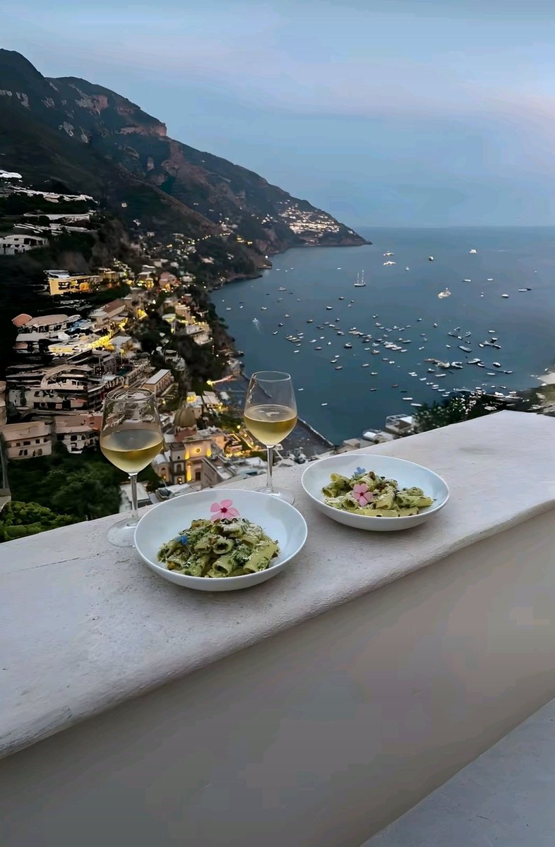 AppartDesign's tweet photo. Portofino, Italy 🇮🇹 https://t.co/yzxASckbdD