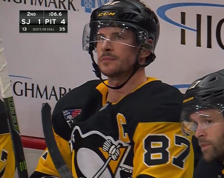 x - mau 🏒 tweet media