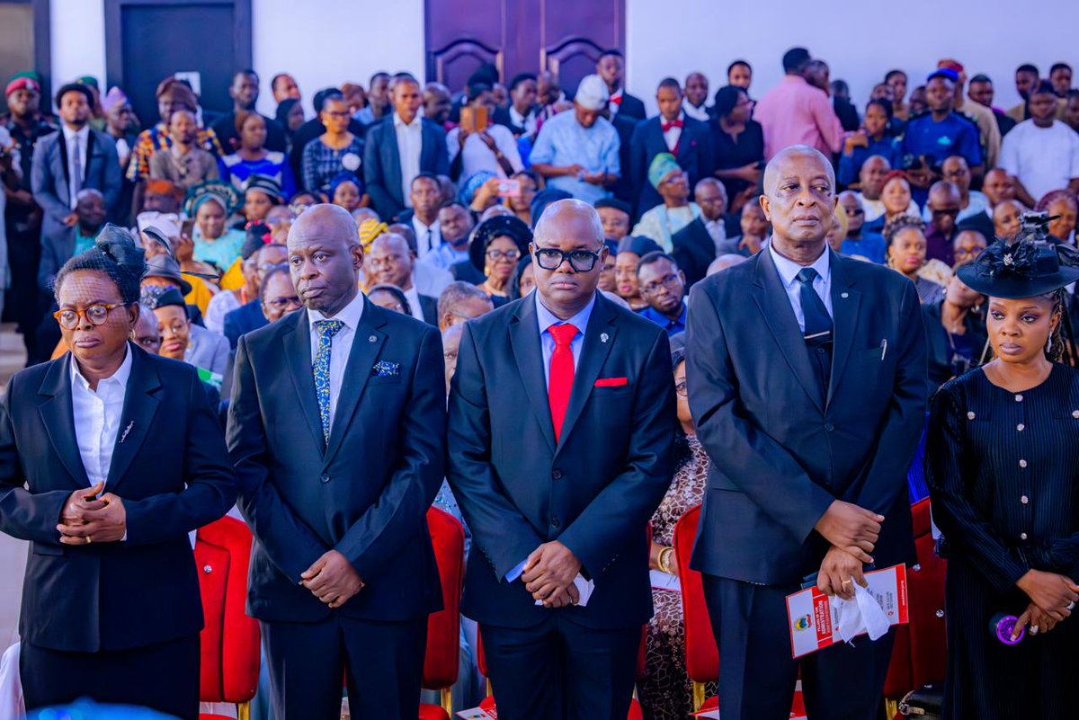cpsekiti's tweet photo. Oyebanji swears in five high court judges, harps on deepening state’s justice system

Ekiti State Governor, Mr Biodun Oyebanji on Monday, sworn in five newly appointed high court judges with a promise to continue to strengthen the state’s judicial administration and deepen the justice system, stressing the importance of a fair and transparent administration of justice through upholding of high level justice standards.

The five new high court judges are: Justices Adegoke Olanike Caroline, Bamise Julius Sunday, Bamidele Ajibare Julius, Akinyede Stephen Rotimi, and Anoma Adefunke Helen. 

Governor Oyebanji, at the swearing-in ceremony held at the Conference Hall,  Governor’s office Ado-Ekiti, said their elevation was a call to service having been entrusted with the sacred duty to uphold the Constitution and act without fear, favour, affection or ill-will. 

Governor Oyebanji affirmed that only the presence of efficient, effective, accessible, impartial and reliable dispensation of justice can guarantee peace, order, and sustainable development, stressing that his government would ensure that all necessary human and material resources needed by the judiciary are made available at all times.

He used the opportunity to charge the new Judges to remain examples of equity, fairness and integrity at the highest level pointing out that  the standards of behaviour and practice expected of Judges are among the highest and most stringent all over the world as all eyes are on them to effectively dispense Justice speedily with fairness and impartially. 

Governor Oyebanji further assured members of the Bench that his government will continue to provide the necessary impetus for the judiciary to thrive in an atmosphere that will allow them dispense justice impartially and to remain a voice for the voiceless and the last hope for the hopeless.

He appealed to friends and associates of the Judges not to become clogs on the wheel of justice through corruptive influence and undue pressures.

“As you are aware, Section 271(2) of the 1999 Constitution of the Federal Republic of Nigeria (as amended) places a solemn constitutional responsibility on me, as Governor to appoint Judges of the State High Court on the recommendation of the National Judicial Council. This provision reflects both authority and restraint. It is not merely a responsibility, but one that must be exercised with fidelity to the rule of law, and, in the best interest of justice. It was for this reason that we put machinery in motion to fill the available vacancies in the Ekiti Judiciary in line with relevant laws.

“I therefore feel honoured to have the privilege of swearing-in the distinguished legal luminaries, who have scaled through the rigorous constitutional procedures to have been appointed as new judges on the Bench of Ekiti State High Court. With the addition of the five new judges, I am doubly convinced that the Ekiti Judiciary is strengthened, reenergized and repositioned for better, effective and timely dispensation of justice.

“To get to this stage, each of our new judges has demonstrated exceptional competence and integrity. They earned their nominations and appointments to the High Court of Ekiti State on the strength of their competence, sound character, impeccable credentials and invaluable experience in their respective areas of engagement. 

“Their appointments are a testament to our confidence in a judiciary that mirrors the values of Ekiti State as a Land of Honour. With these appointments, we are further strengthening the foundations of our legal system. Their dedication to upholding justice will undoubtedly enhance the confidence of Ekiti kete in our judiciary.”, The Governor stated.

Earlier, the Attorney General and Commissioner for Justice, Mr Dayo Apata SAN, commended Governor Oyebanji on his various efforts at ...

https://t.co/4eOTQOgQPq