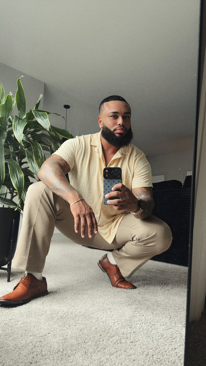 BigMauii's tweet photo. BIG PAPI 🦍 https://t.co/2YArR7cW89