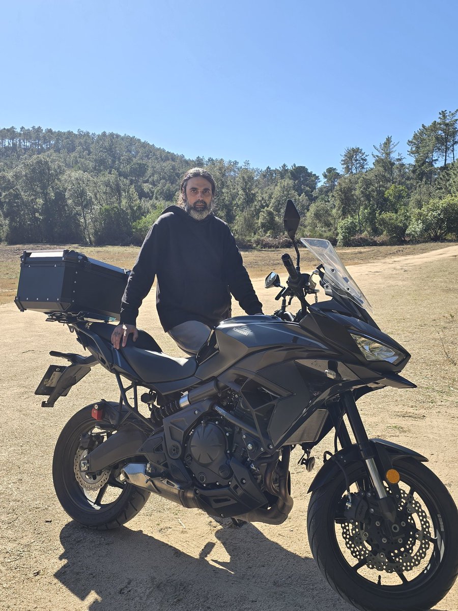 Hace tiempo no paso por estos lares espero que todos estéis bien yo disfrutando del motor sin el sim