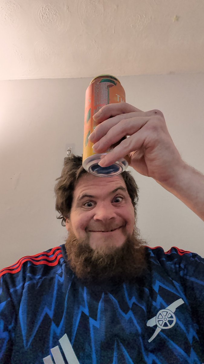 noneckUK's tweet photo. @EmilyTaylorTips Have you got any builders today.

Need to buy a set of trimmers x https://t.co/ZjkboEBqeD