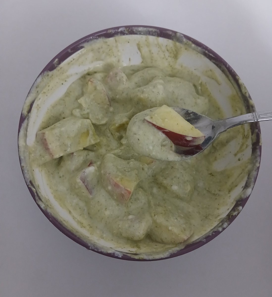 this green shit makes me poop so bad that i feel like my ass is tearing open
matcha, yoghurt and apple