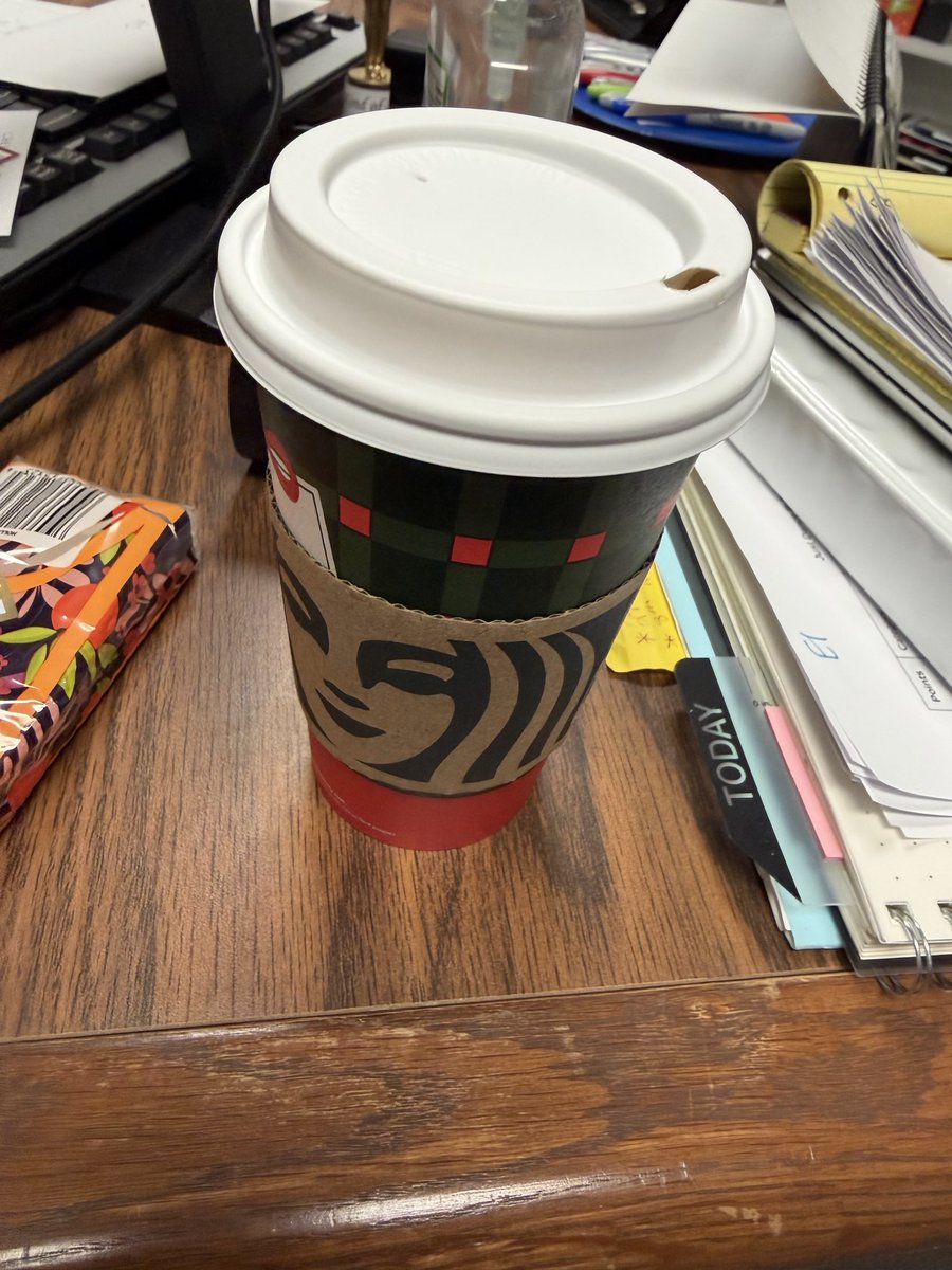 Jess Darmelio tweet media