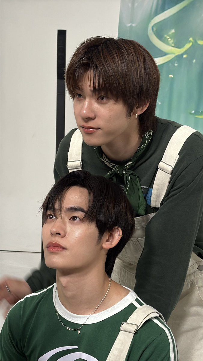 ห๋าาา เขินอะ ช่วยด้วย มีมวลป่ะ

GRABFOOD WITH TEETEEPOR
#GrabFoodถูกกว่าชัวร์xTeeteePor