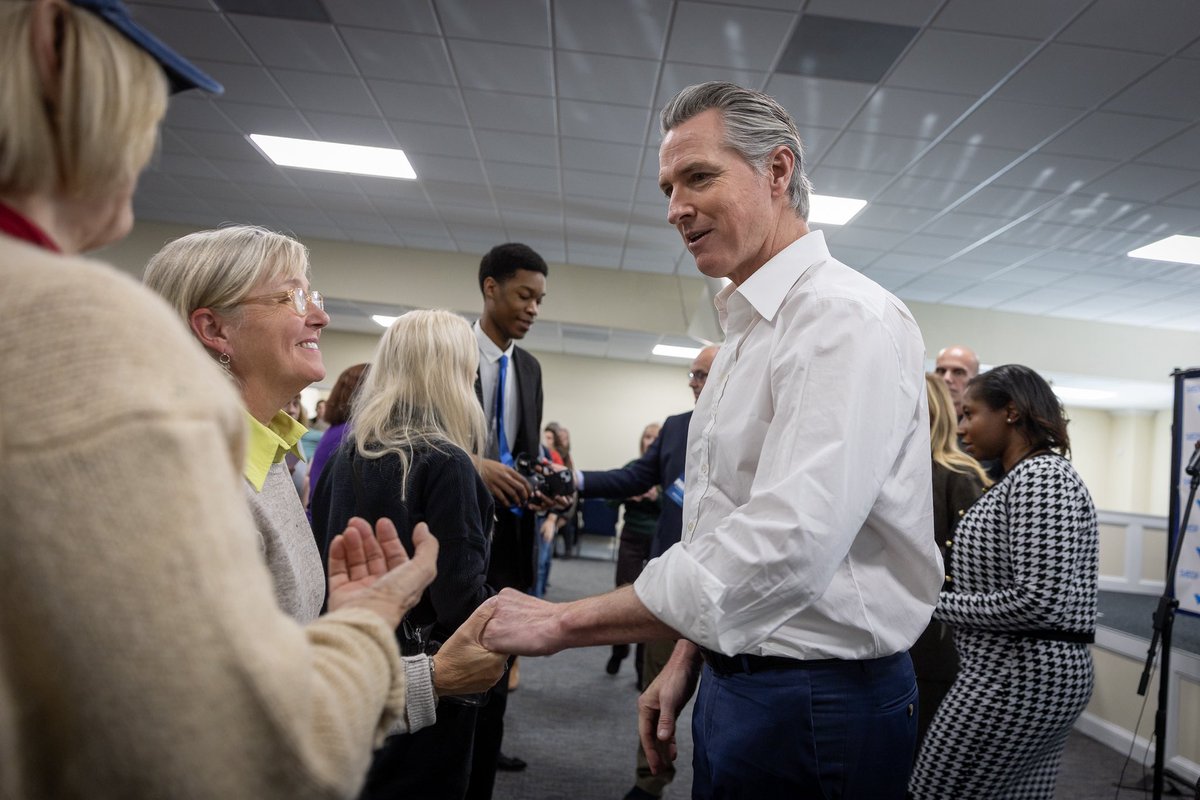 Gavin Newsom tweet media