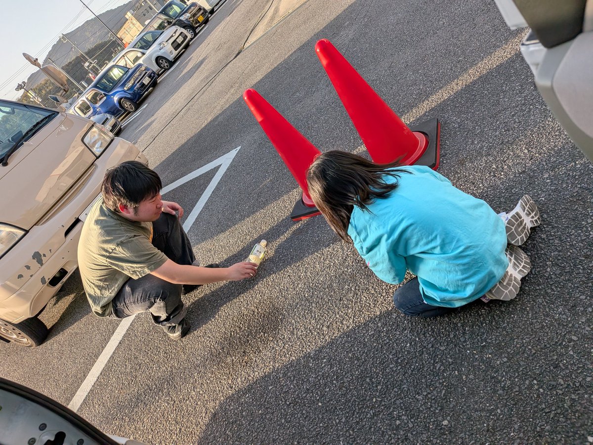 miechi94's tweet photo. 蒲郡にも！こっちでも薙Zソードとたくさん話せて、ガチ牛もめっちゃ遊んでくれて、私も少し打たせてもらって！笑
たくさん食べて楽しかった✨️薙Zラブな娘は幸せそうでした😍 https://t.co/4BoqYvcjry