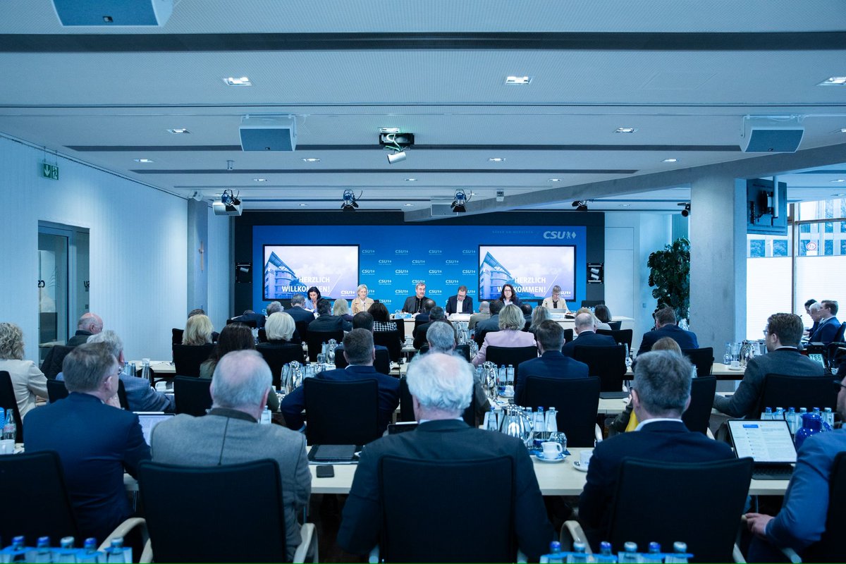 Martin Huber tweet media