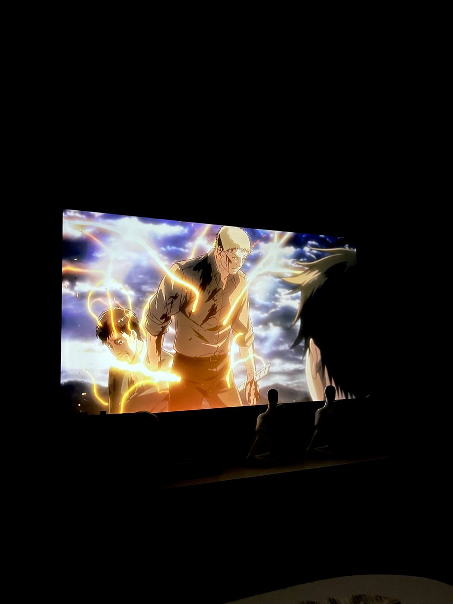 Quando me perguntam qual foi a melhor experiência da minha vida, mas eu literalmente assisti o reiner e o bertholdt trairem todos sem spoiler