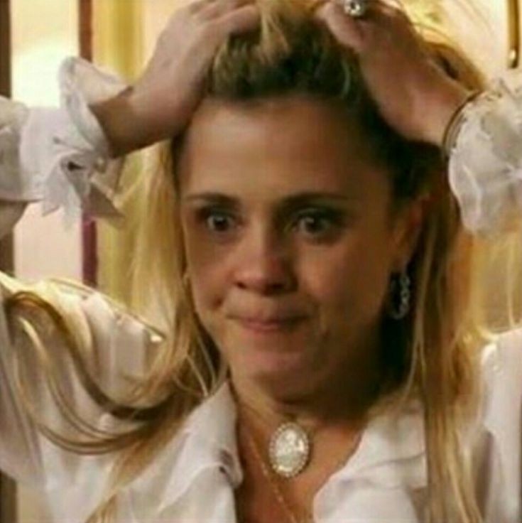 mallbru's tweet photo. nossa, mas tem que se esforçar MUITO para gostar da Ana Paula e da Milena, ja acordam infernizando #BBB26 https://t.co/R37rslLZle