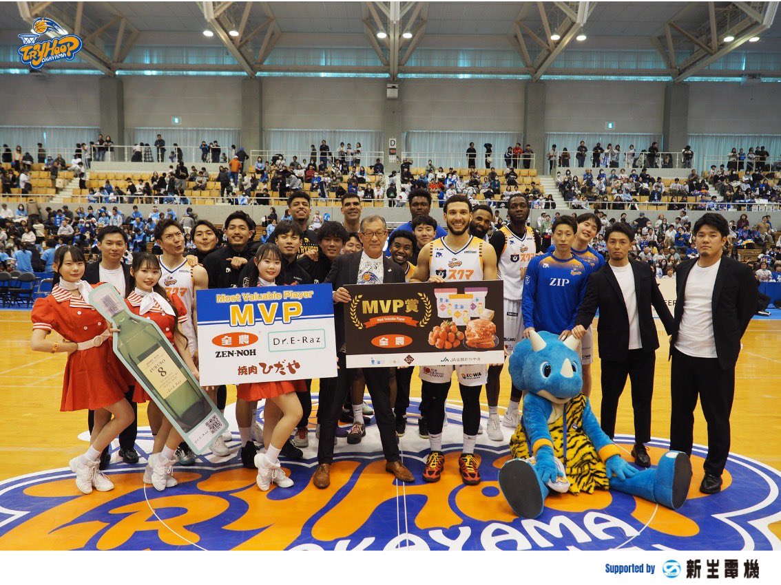 tryhoop_okayama's tweet photo. 2日間、たくさんのご来場をありがとうございました🌈会場での大きな力となる声援はチームに届きました📣
3連休となる最終日、皆さまと勝利を迎えることができ嬉しいです🫱🏻‍🫲🏼

明日からの学校やお仕事など、皆さまにエールとなる勝利を届けることができましたでしょうか？💌

チームはまず、プレイオフ進出に向けて1戦1戦を全力で挑みます。

明日から皆様にとっても良い日でありますように🌱
おやすみの方はおやすみなさい🌛

#トライフープ岡山 #UnitedInNewTRY