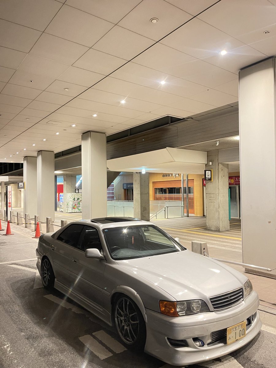 SEIYA_j100's tweet photo. #この車を選んだ理由
近所の車屋にたまたま屋根付き
置いてあったからその日にハンコ押してた https://t.co/dCMJF4vHeC