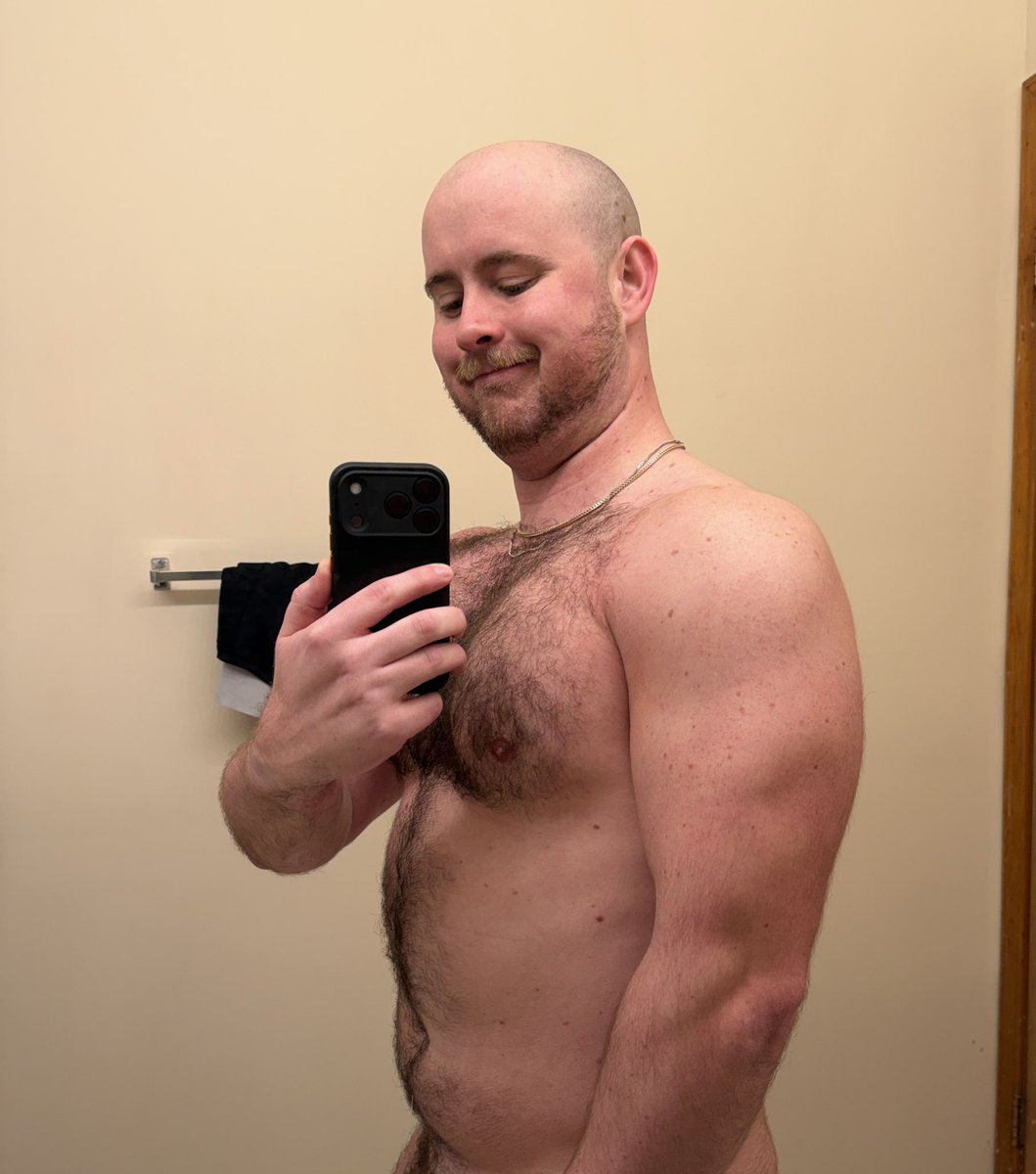 DeeDubCub tweet media