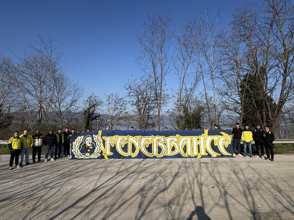 UFBSakarya's tweet photo. 1907 ÜNİFEB Sakarya Üniversitesi Örgütlenmesi olarak Fenerbahçe-Kasımpaşa karşılaşması için İstanbul yolundayız.
#FenerbahçeninYolunda https://t.co/ElYyy3sWvA