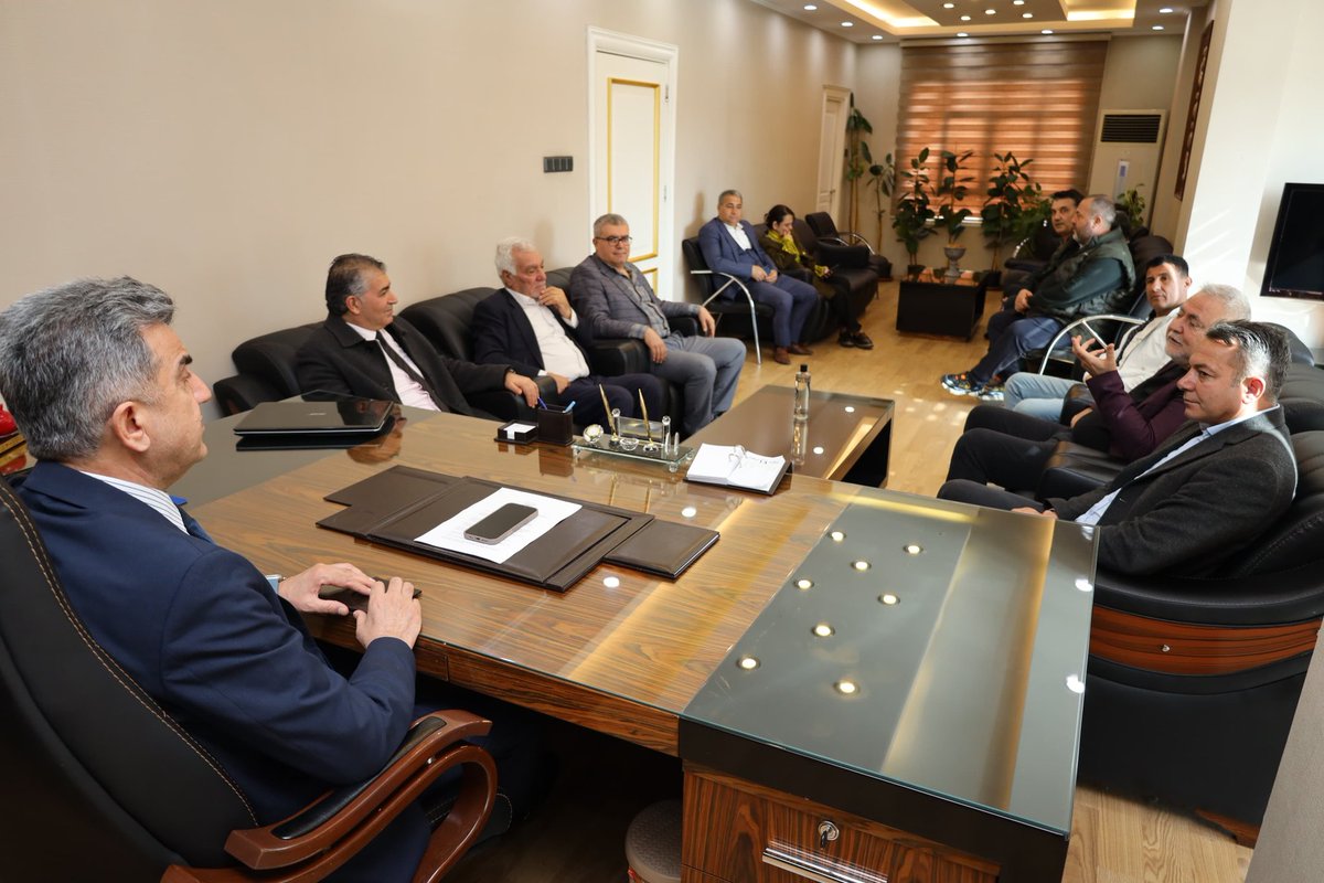 Şanlıurfaspor Başkanı Kemal Saraçoğlu ve heyeti, İl Başkanımız <a href="/milhamigunbegi/">M.İlhami GÜNBEGİ</a>'yi ziyaret ettiler.

Nazik ziyaretlerinden dolayı kendilerine teşekkür ediyoruz.
<a href="/Akparti/">AK Parti</a> <a href="/hakanaksu058/">Hakan AKSU 🇹🇷</a> <a href="/farukaytek/">Faruk Aytek</a> <a href="/saracoglukemal/">Kemal SARAÇOĞLU</a> <a href="/Sanliurfaspor/">Kızılkaya Tarım Şanlıurfaspor</a>