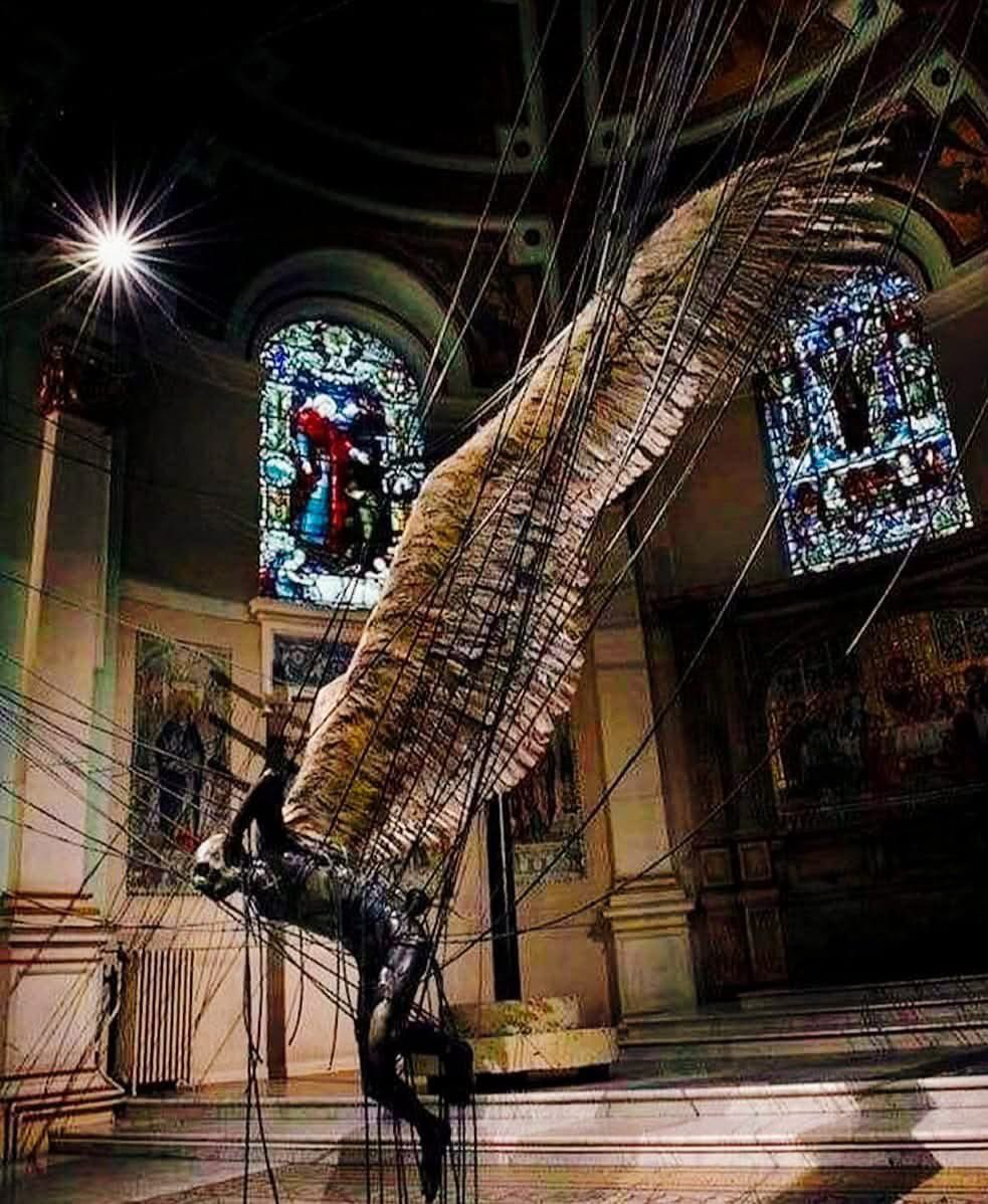 pmamtraveller's tweet photo. Lucifer statue at Holy Trinity church in Marylebone. https://t.co/mJiCiUuHdt