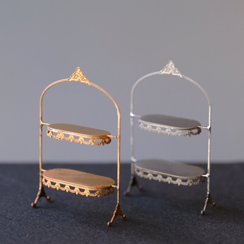 Upfarfield Dollhouse Salon tweet media