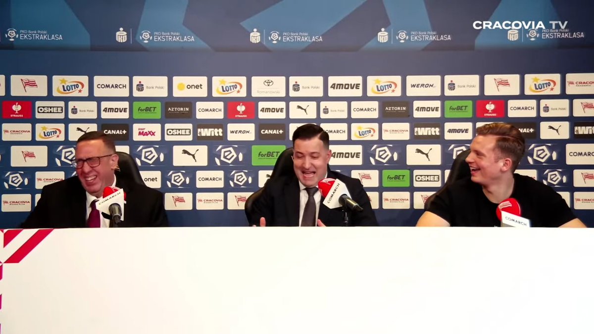NorbertDzi41263's tweet photo. Kiedy sąsiadka mówi że jest starsza 😂😎 https://t.co/fNdT5Xhvxq