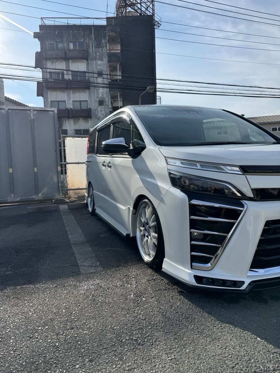 theftInfo's tweet photo. 【盗難情報】
・日時：2026年2月22日
・場所：埼玉県川越市上戸
・車種：トヨタ　ヴォクシー
・色：白
・ナンバー：川越　334 り　・・73

拡散のほどよろしくお願いいたします。

#盗難 #拡散希望 https://t.co/kNM6AGPS4n