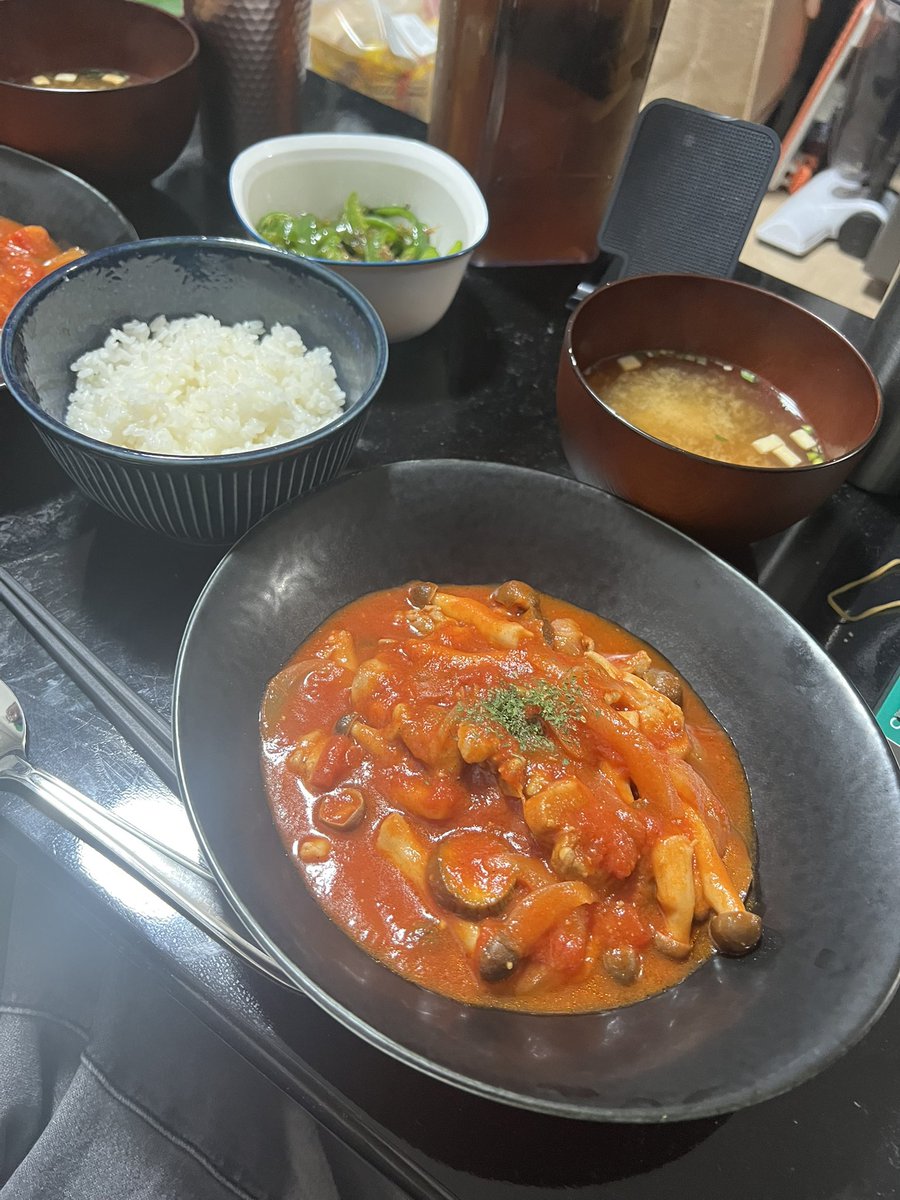 鶏肉のトマト煮