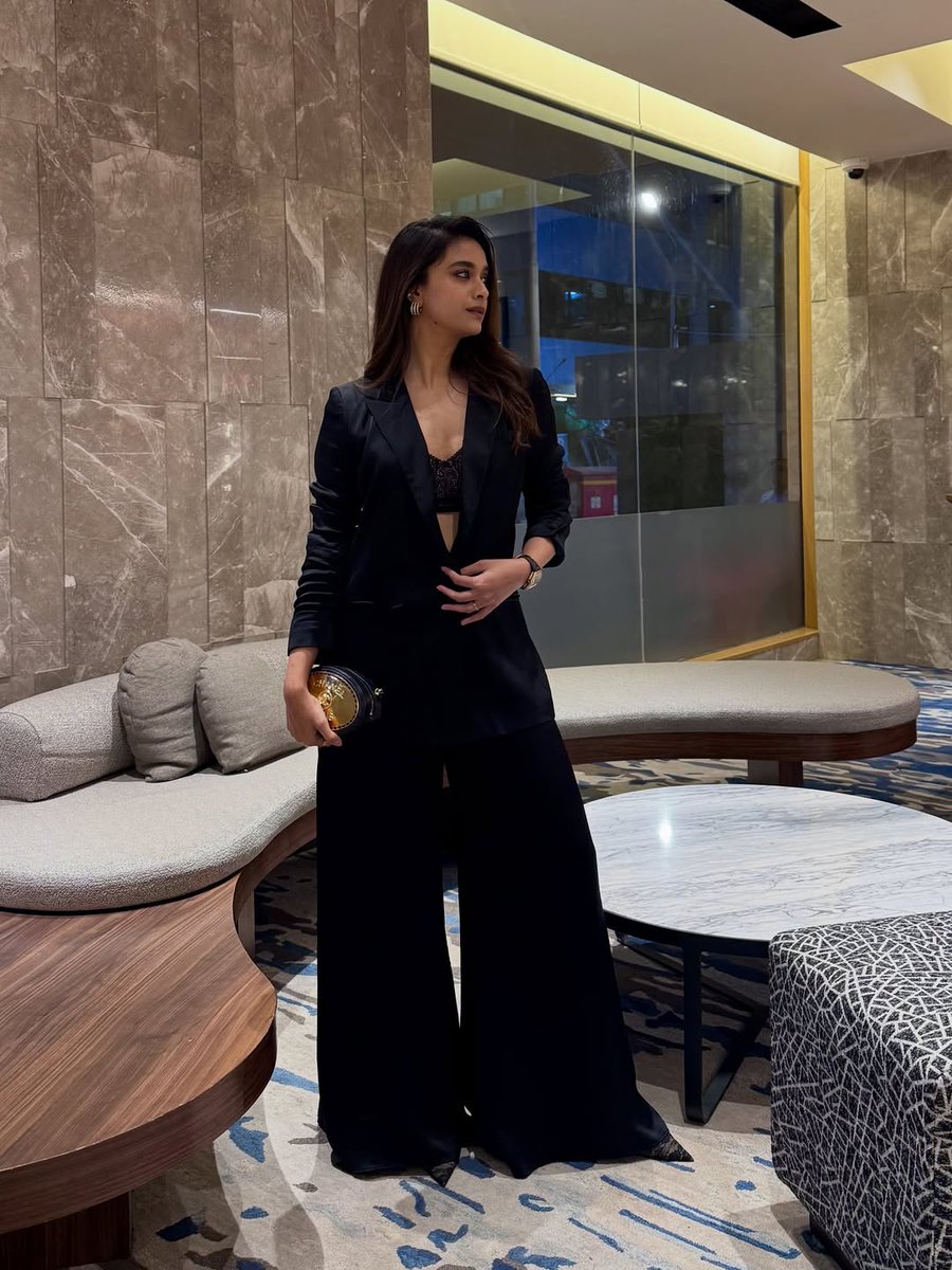 Trends Keerthy tweet media