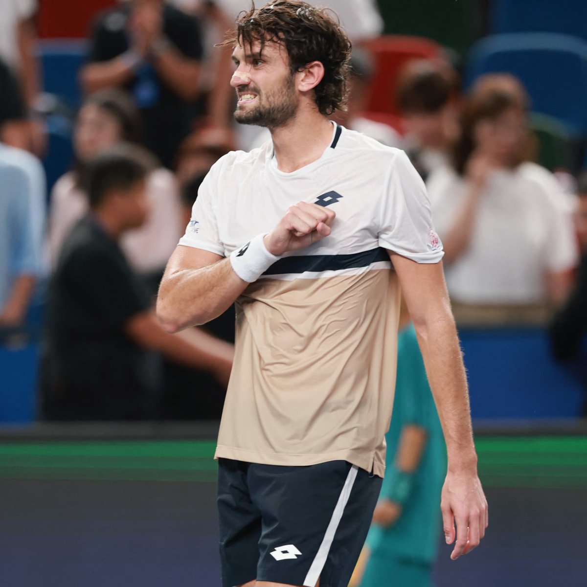 ParisRMC's tweet photo. 🔥🎾 Les #pronos #ATP et #WTA d'@ericsalliot :
▶️ #Draper 🇬🇧 bat #Halys 🇫🇷 (1.36)
▶️ #Vacherot 🇲🇨 bat #Wong 🇭🇰 (1.46)
▶️ #Dimitrov 🇧🇬 bat #Atmane 🇫🇷 (1.33)
▶️ #Gracheva 🇫🇷 bat #Townsend 🇺🇸 (1.58)
▶️ Total : 4.17
Podcast à 🎧 ici : https://t.co/hJ8TZL57Wy https://t.co/zpjbOTouTB