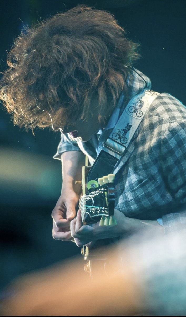 愛しきギターヒーロー

今も　これからも　いつまでも

#sumika
#黒田隼之介