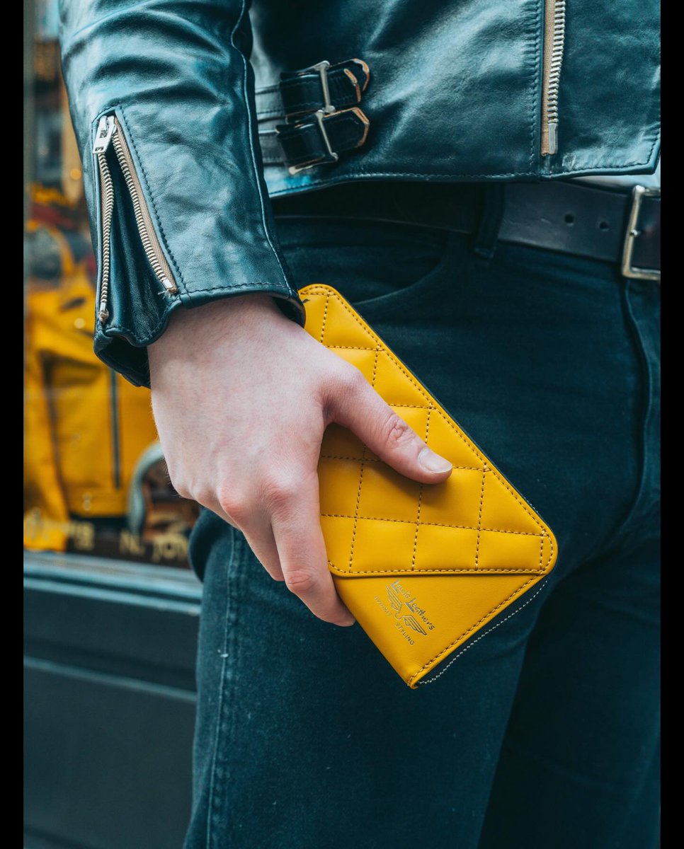 Lewis Leathers tweet media