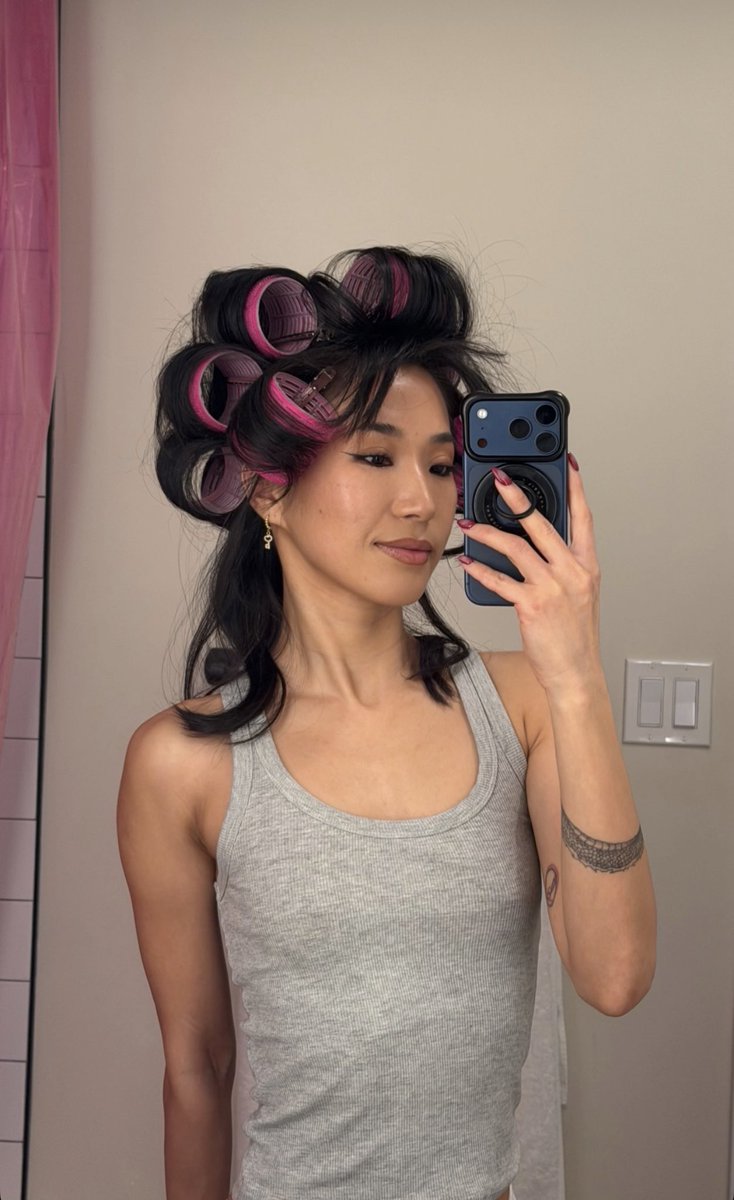 Alisonbaileyyy's tweet photo. think I’ll come out pretty?🤔 https://t.co/L4ovX5EXFi