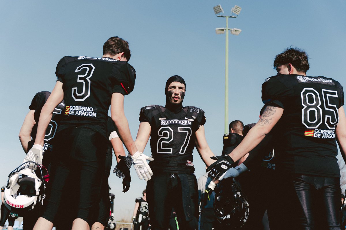 zgzhurricanes's tweet photo. Estás son algunas imágenes del partidazo que vivimos el domingo en Movera ante @BlackDemonsFA 📸🏈

#FútbolAmericano #ZaragozaDeporte #GameDay #FearTheHurricane https://t.co/WKcdJiJrNH