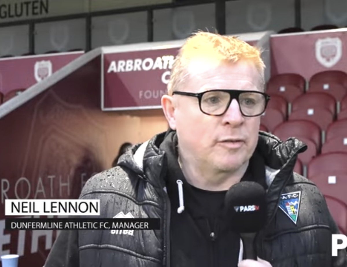 A very different week for two ex-Celtic managers trying out new fashion accessories